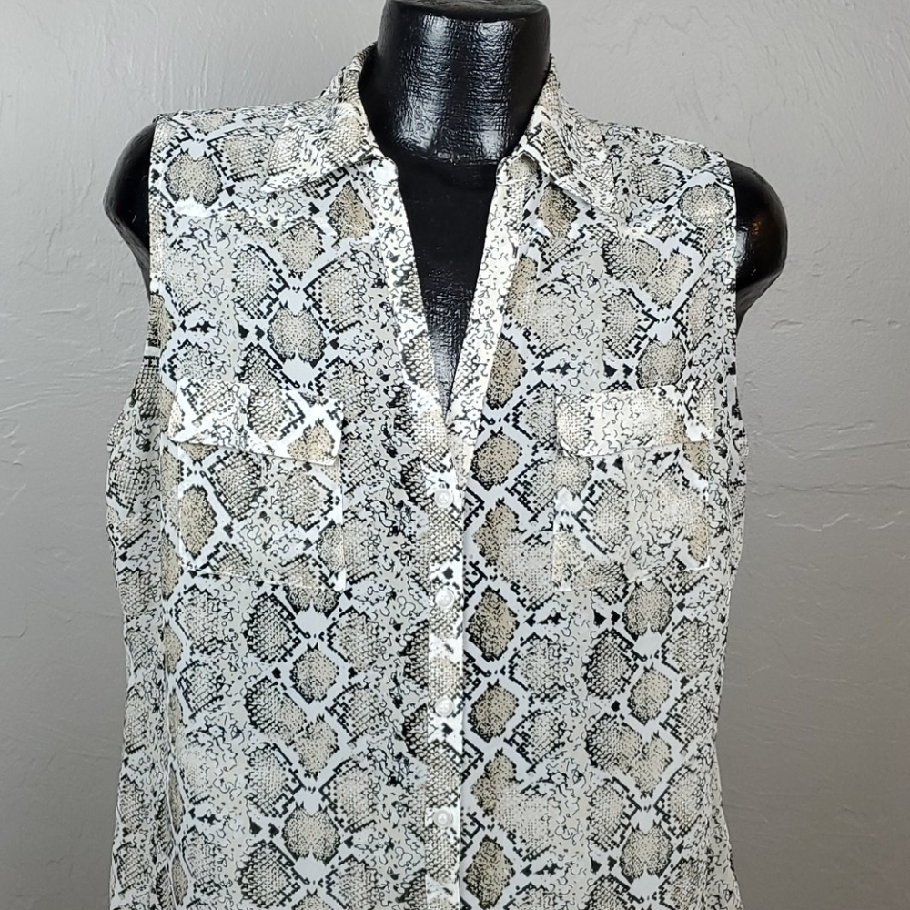 New York &Company animal print top blouse women size XL